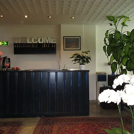 Kraeme Am Roemer - Self Check In 3* Frankfurt nad Menem