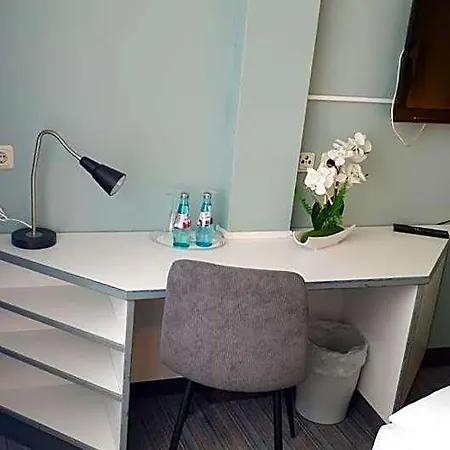 Kraeme Am Roemer - Self Check In Hotel 3*