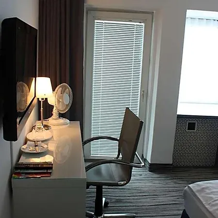 Kraeme Am Roemer - Self Check In Hotel