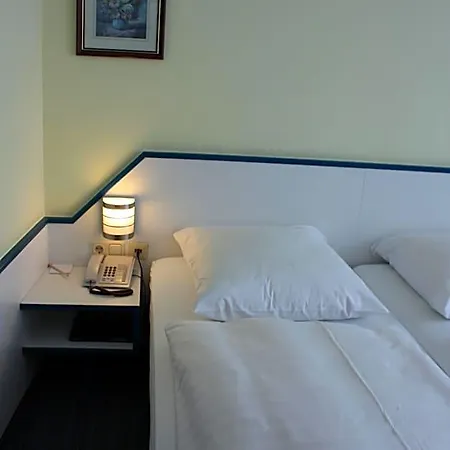 Hotel Kraeme Am Roemer - Self Check In Francfort-sur-le-Main