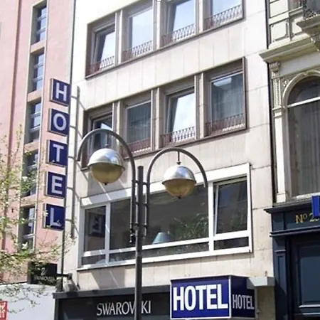 Centre Neue Kräme Am Römer Lägenhetshotell