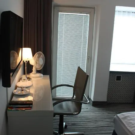 Kraeme Am Roemer - Self Check In フランクフルト