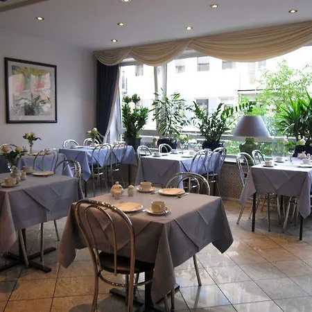 Kraeme Am Roemer - Self Check In Apartahotel 3*