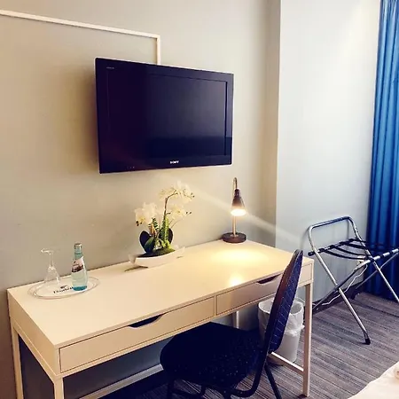 Hotel Kraeme Am Roemer - Self Check In 3*