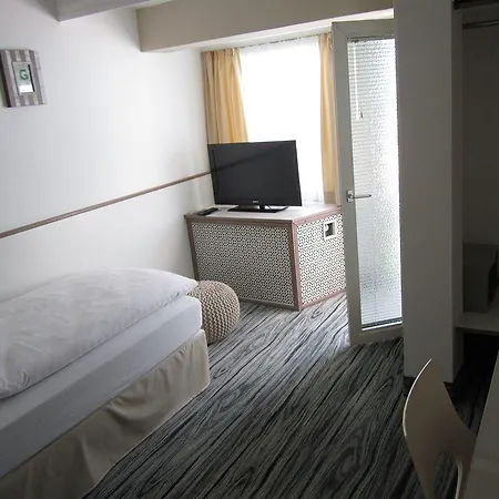 Kraeme Am Roemer - Self Check In