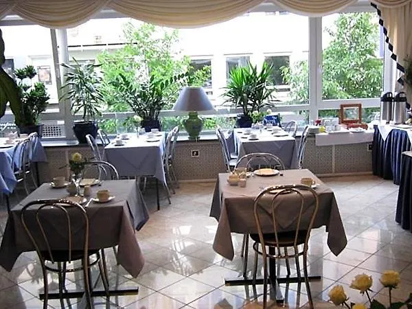 Kraeme Am Roemer - Self Check In 3*